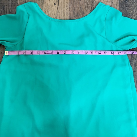 Green Mini Dress with Bow Back Sz Small - Picture 3 of 9